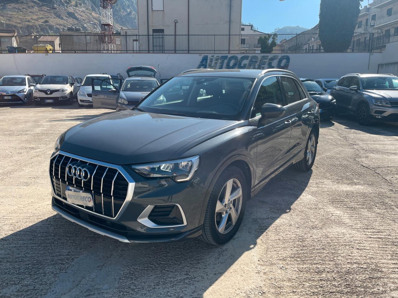 Audi Q3 35 TDI S tronic Business