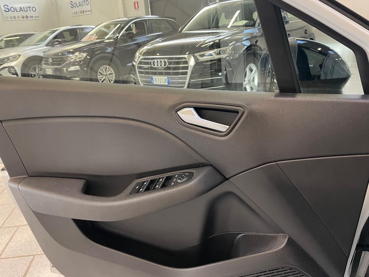 Mitsubishi Colt 1.0L turbo 90 CV Invite