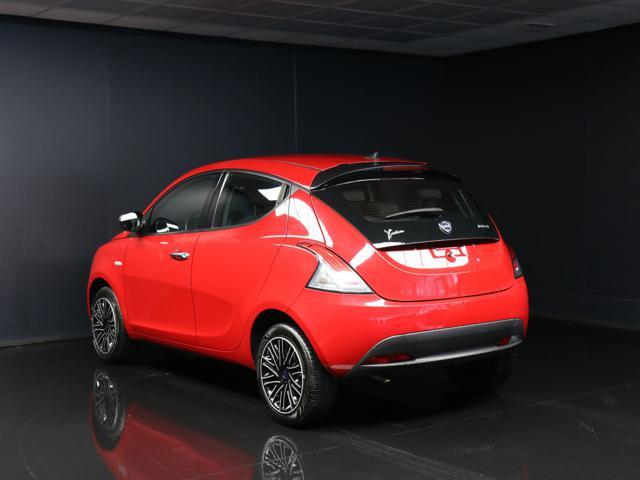 LANCIA Ypsilon 1.0 FireFly 5 porte S&S Hybrid Silver Plus