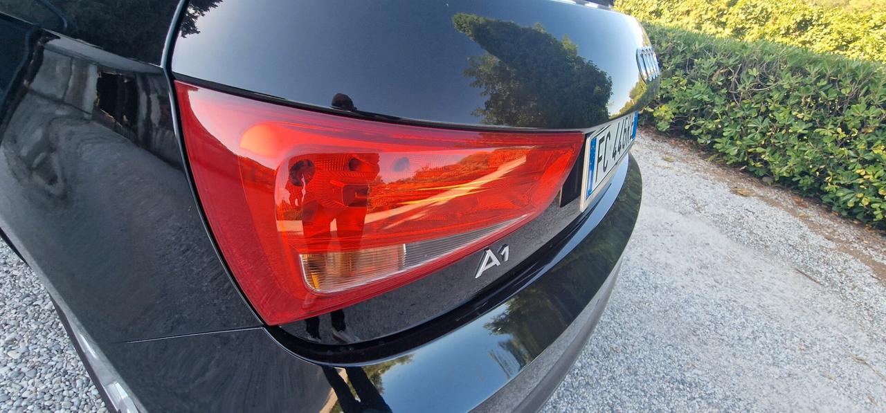 Audi A1 SPB 1.0 TFSI ultra Design