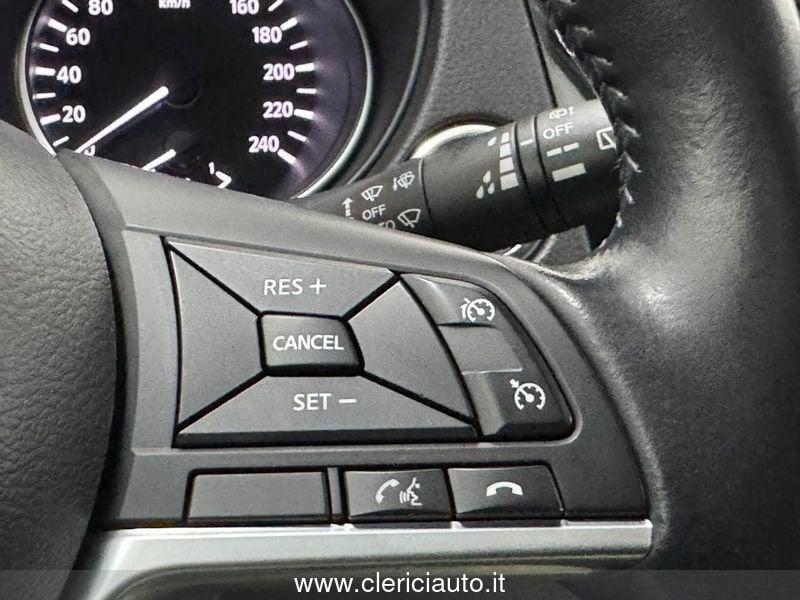 Nissan Qashqai 1.2 DIG-T N-Connecta (TETTO PAN.)