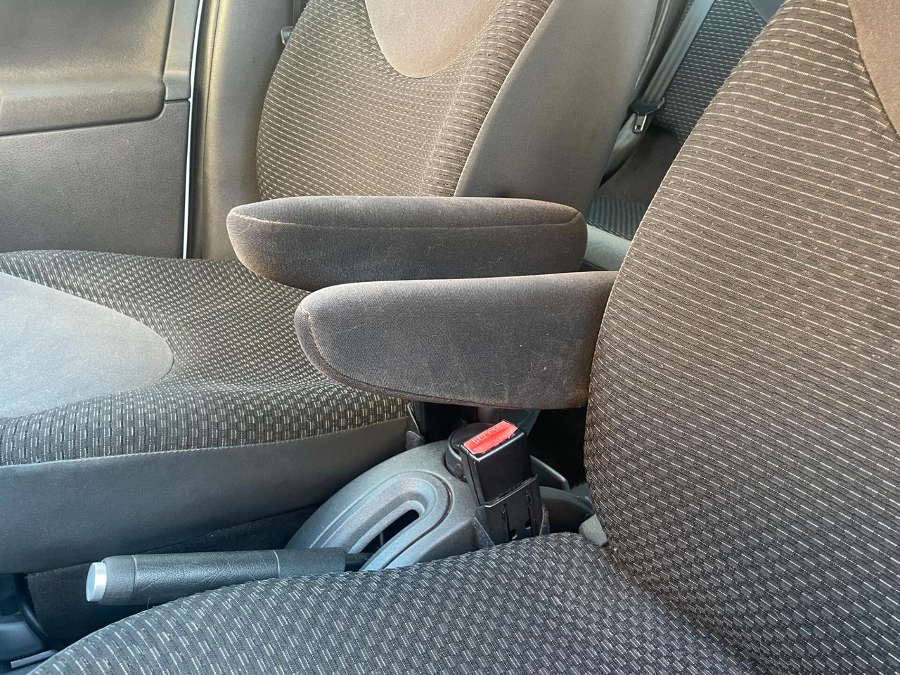 Citroen C3 NEOPATENTATI - DISTRIBUZIONE ESEGUITA