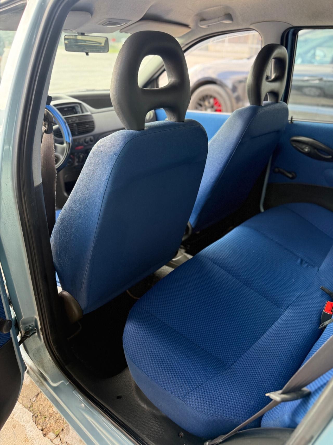 Fiat Punto 5porte 1.9 Diesel Neopatentati uniproprietario