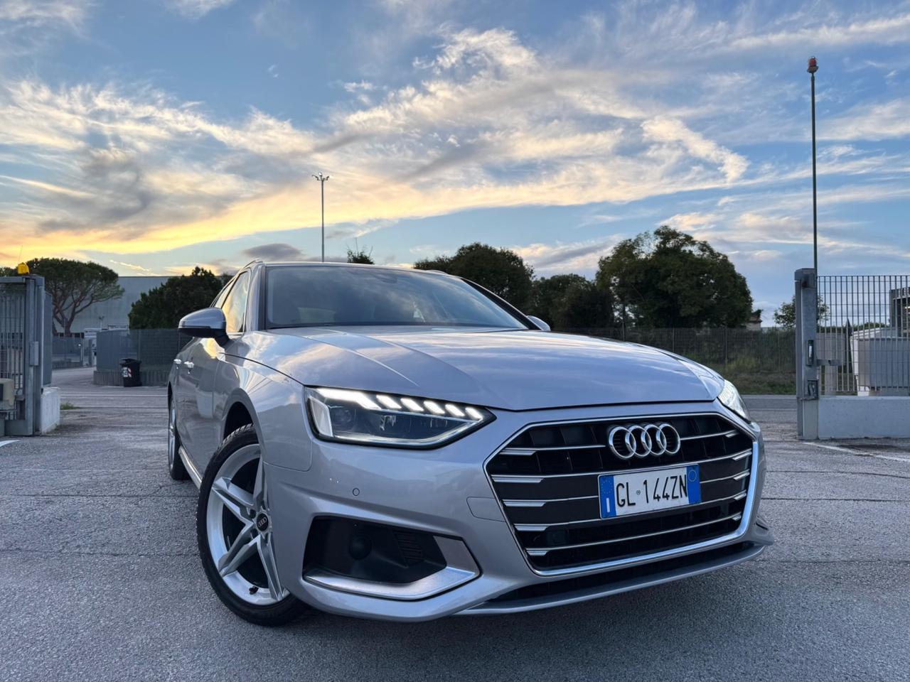 AUDI A4 Avant 2.0 Tdi Advanced - Virtual Matrix 18