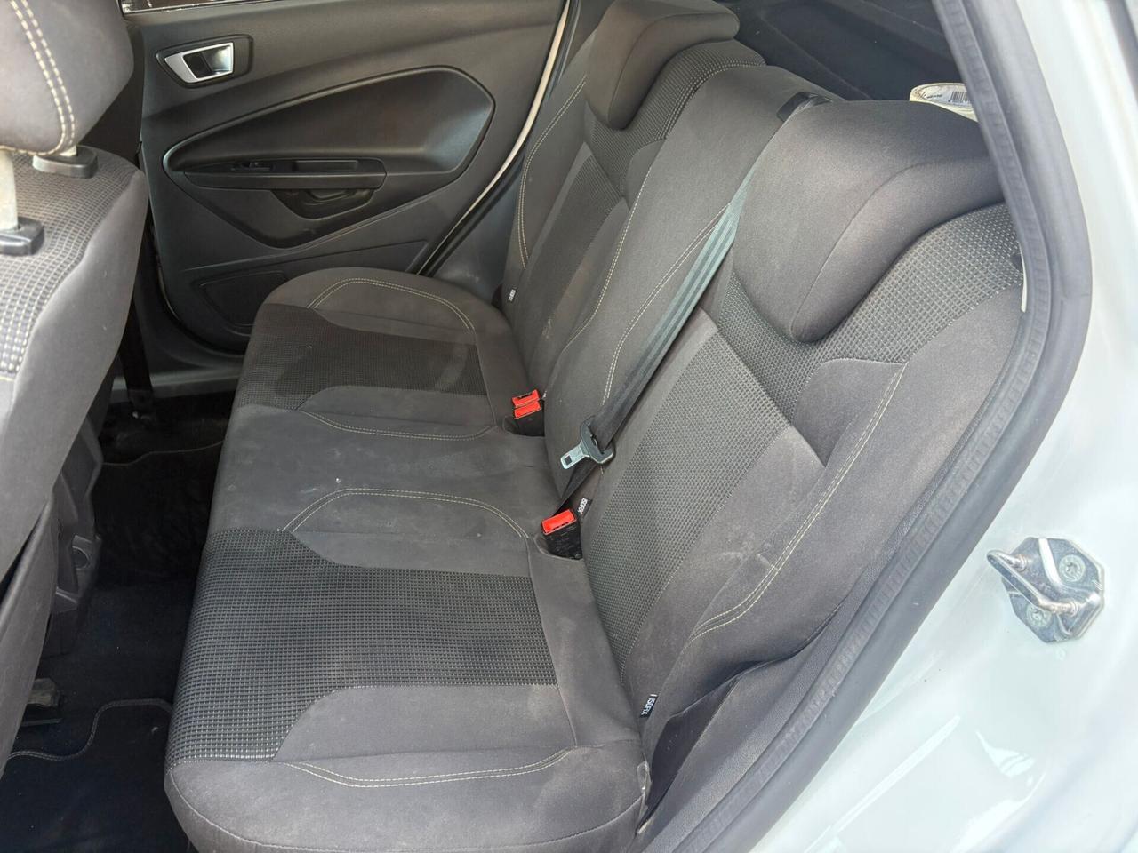 Ford Fiesta 1.4 5p. Bz.- GPL Titanium
