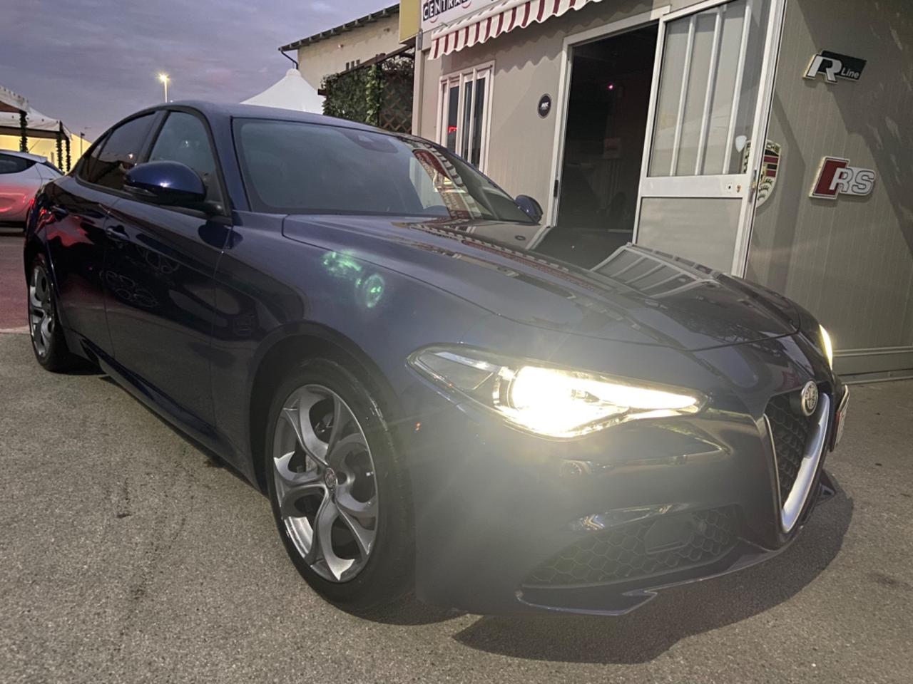 Alfa Romeo Giulia 2.2 160CV AT8 nuovissima garanzia