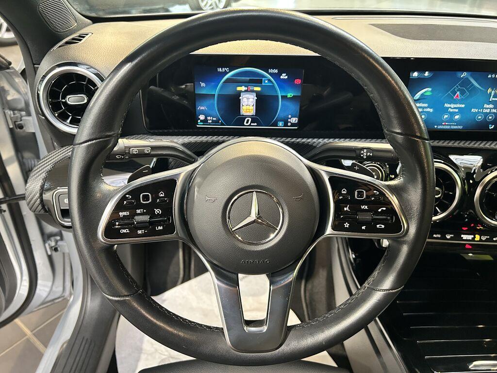 Mercedes Classe A 180 180 D Business 8G-DCT