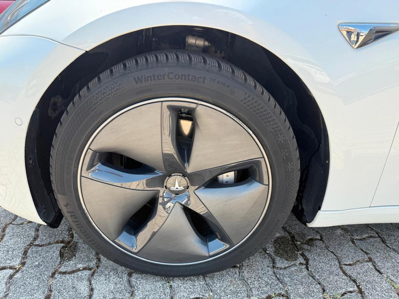 Tesla Model 3 Model 3 Long Range Dual Motor AWD