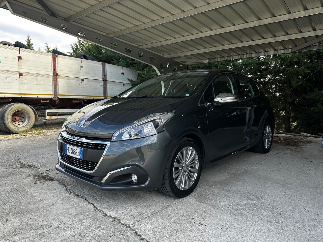 Peugeot 208 PureTech 82 5 porte Allure