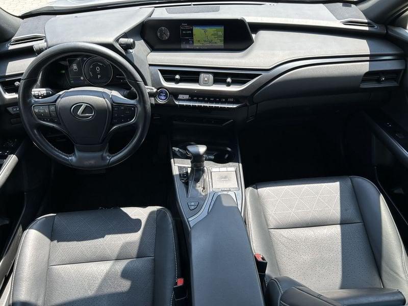 Lexus UX Hybrid 4WD Luxury