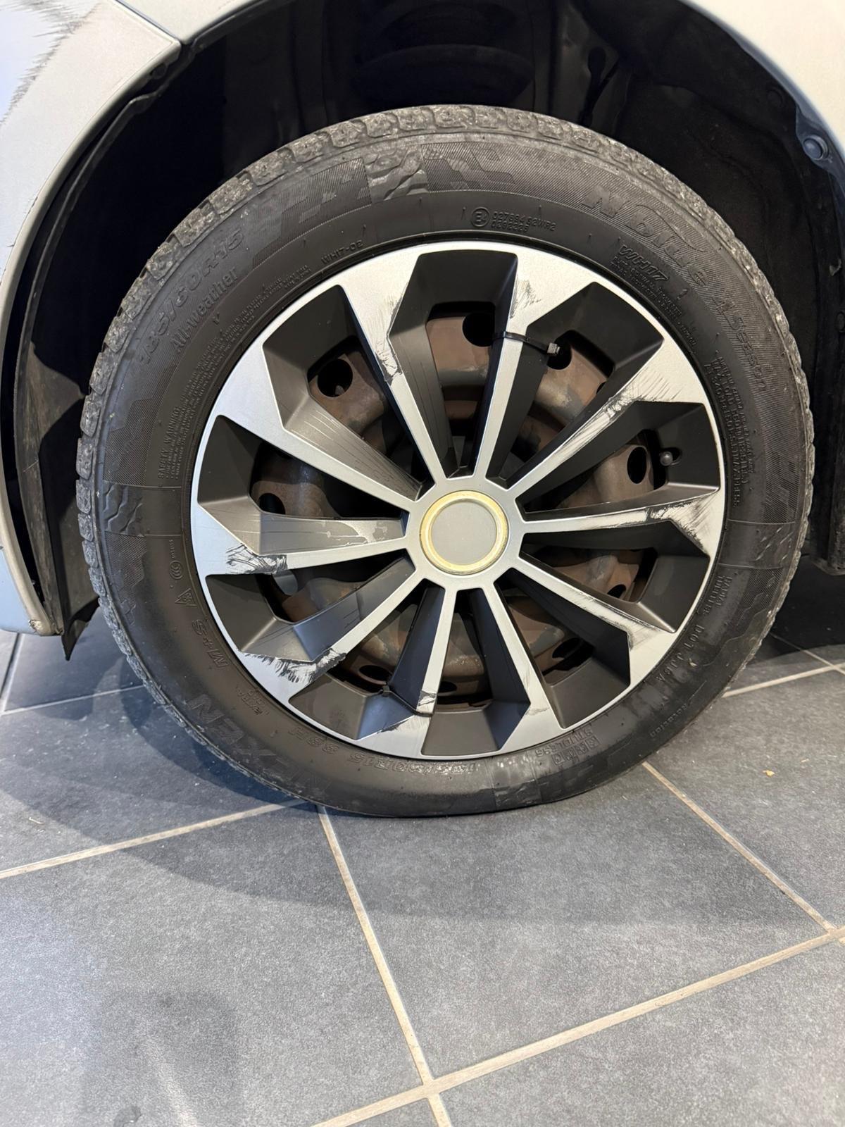 Toyota Yaris NEOPATENTATI