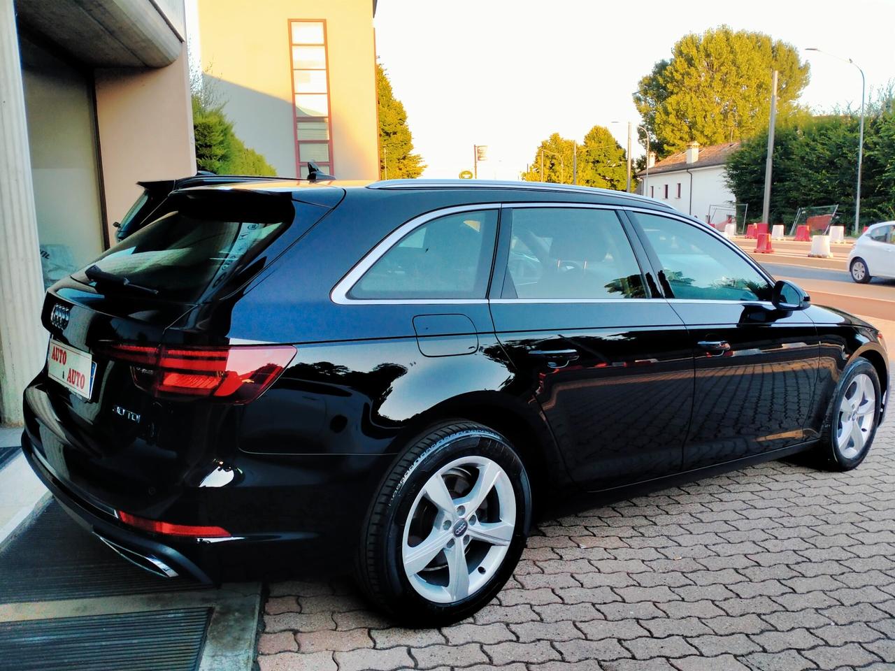 Audi A4 AVANT 30 TDI SPORT S.TRONIC M.Y.2019 PACK EVOLUTION / CAMERA
