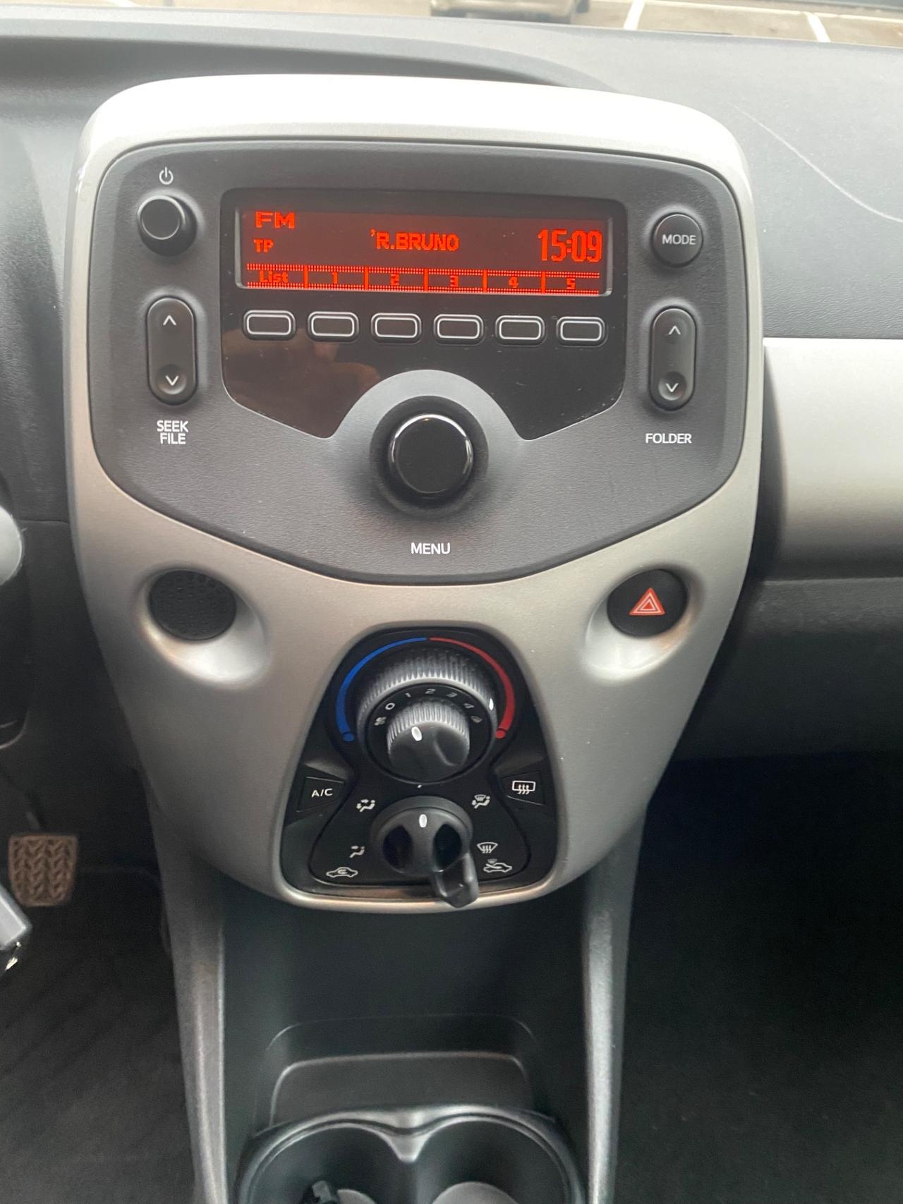 Citroen C1 VTi 68 5 porte Feel NEOPATENTATI!!!