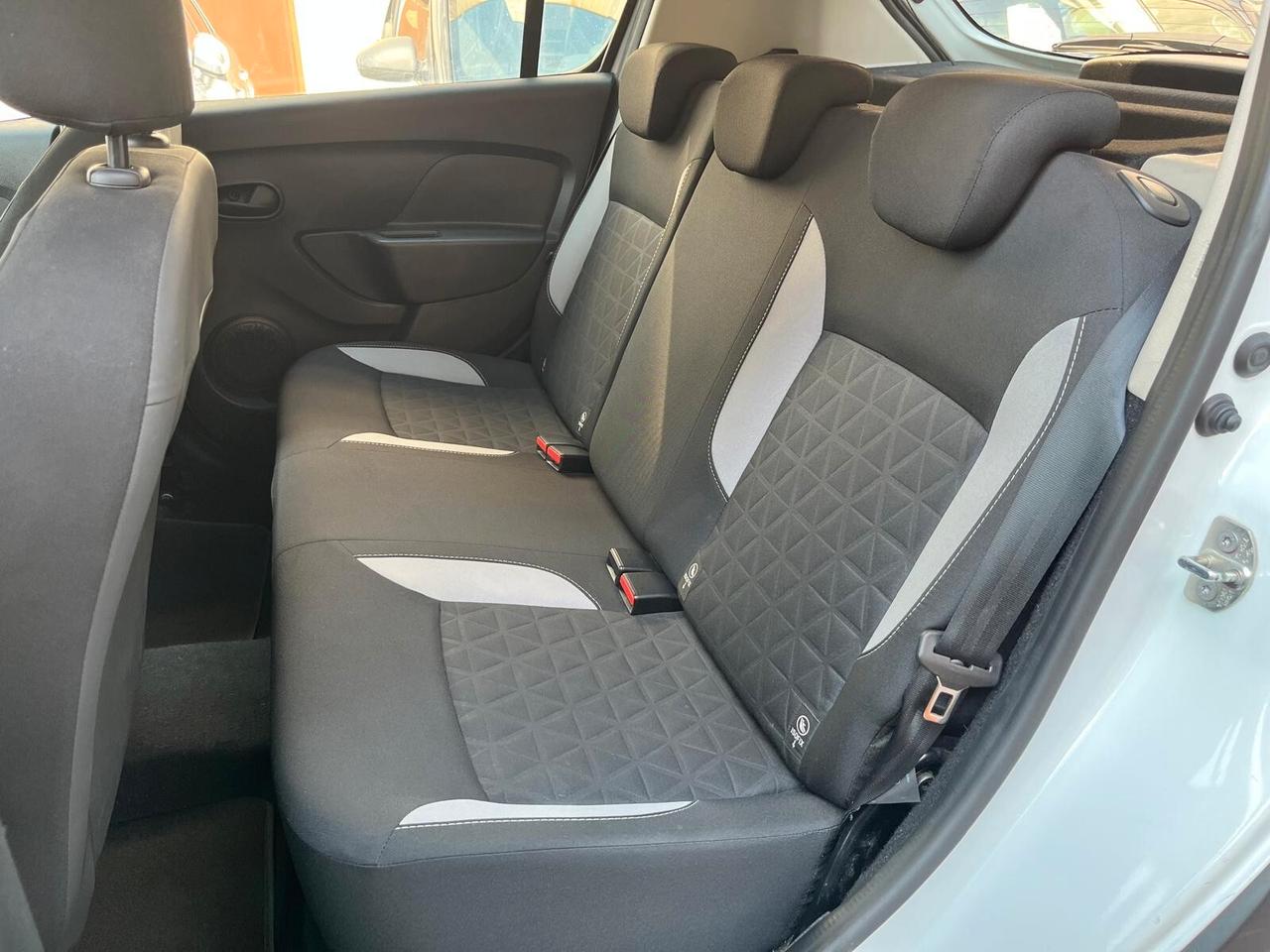 Dacia Sandero 1.5 dCi 8V 75CV