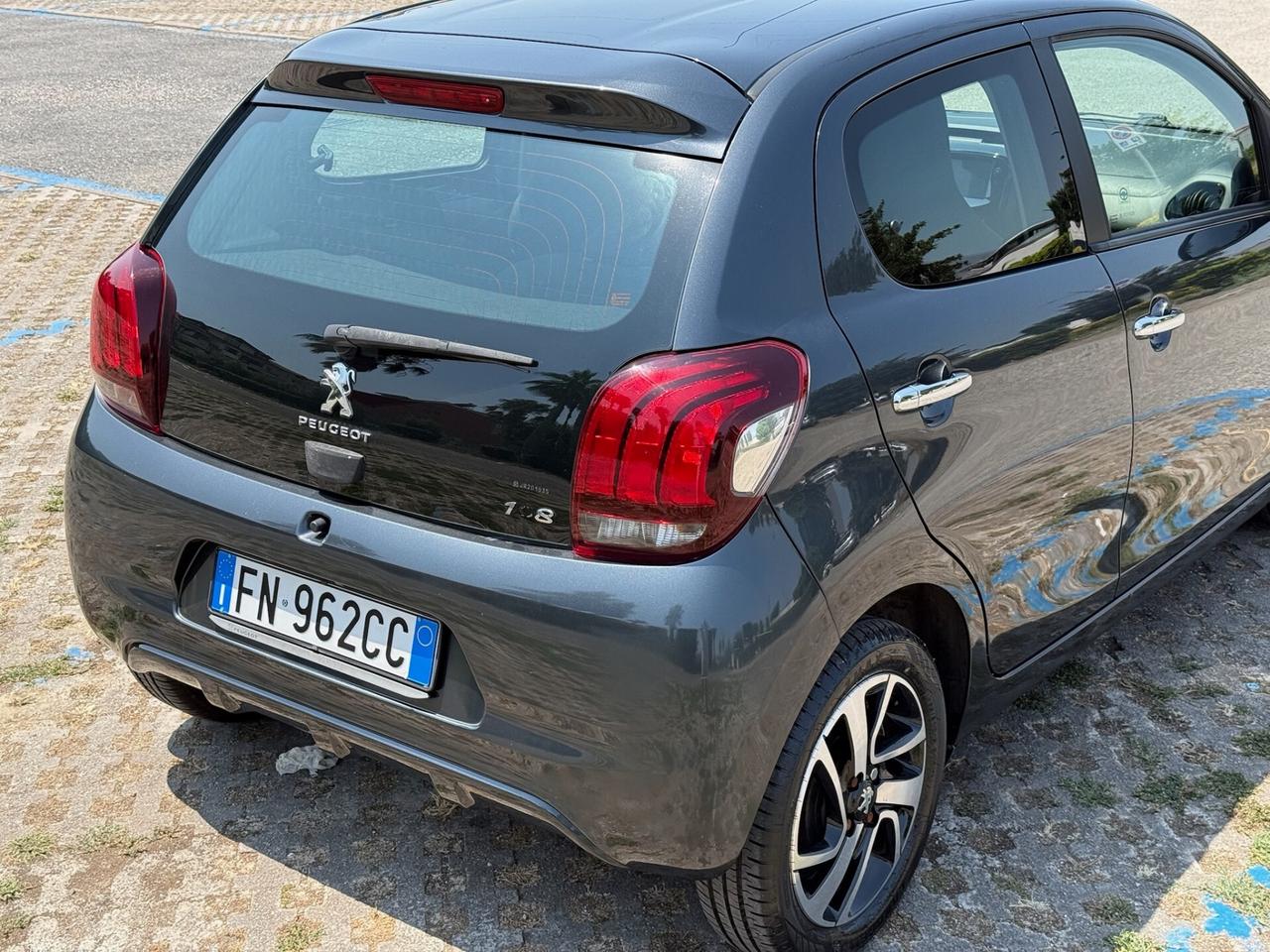 PEUGEOT 108 2018 1.0 VTi 72cv 5 porte Allure