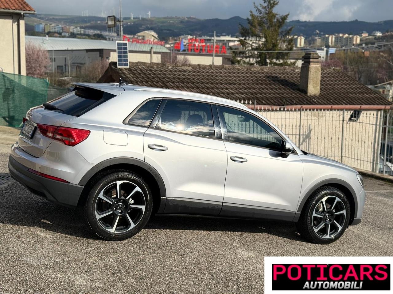 Audi Q3 35 TDI S tronic Business Advanced