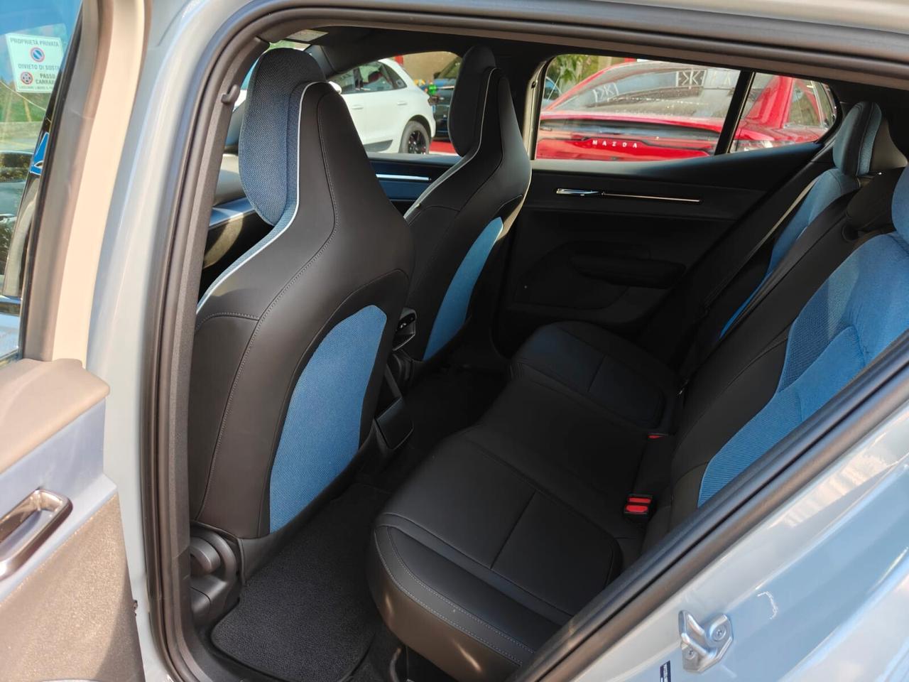 VolvoEX30 single motor Extended Range Plus rwd