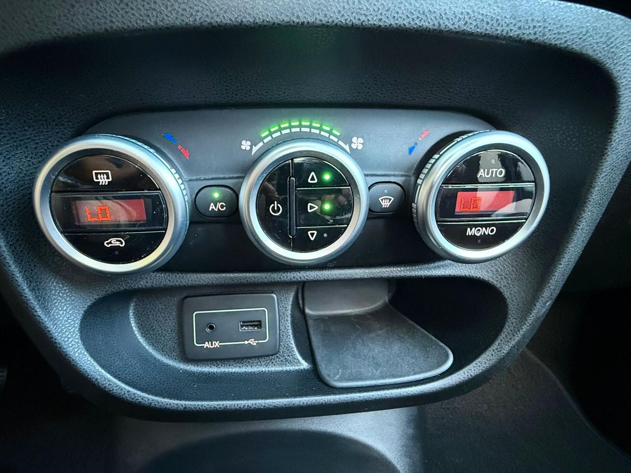 Fiat 500L 1.4 Trekking 95cv UNICO-PROPR