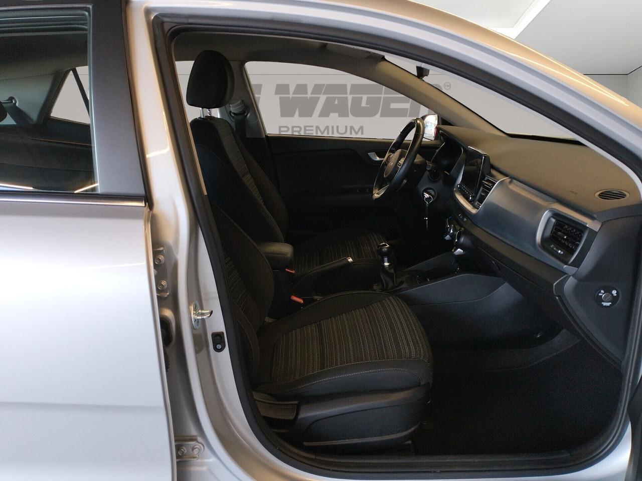 Kia Stonic 1.2 dpi Style s/Design Pack 84cv