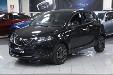 Lancia Ypsilon 1.0 70 cv Hybrid Gold