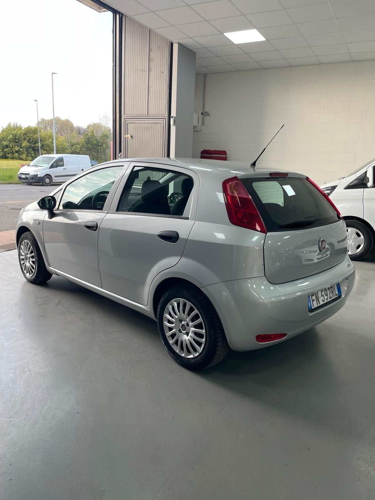Fiat Punto 1.2 8V 5 porte Street