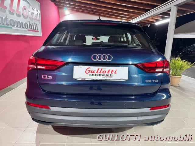AUDI Q3 2.0 TDI 150 CV S-tronic Business
