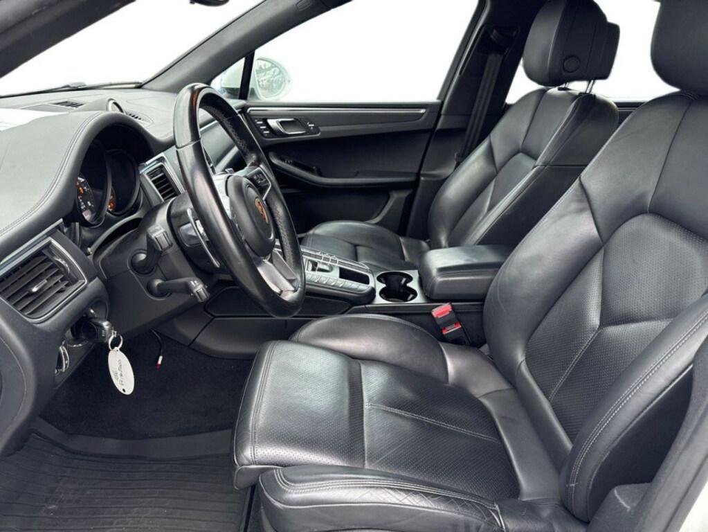 Porsche Macan 2.0 PDK