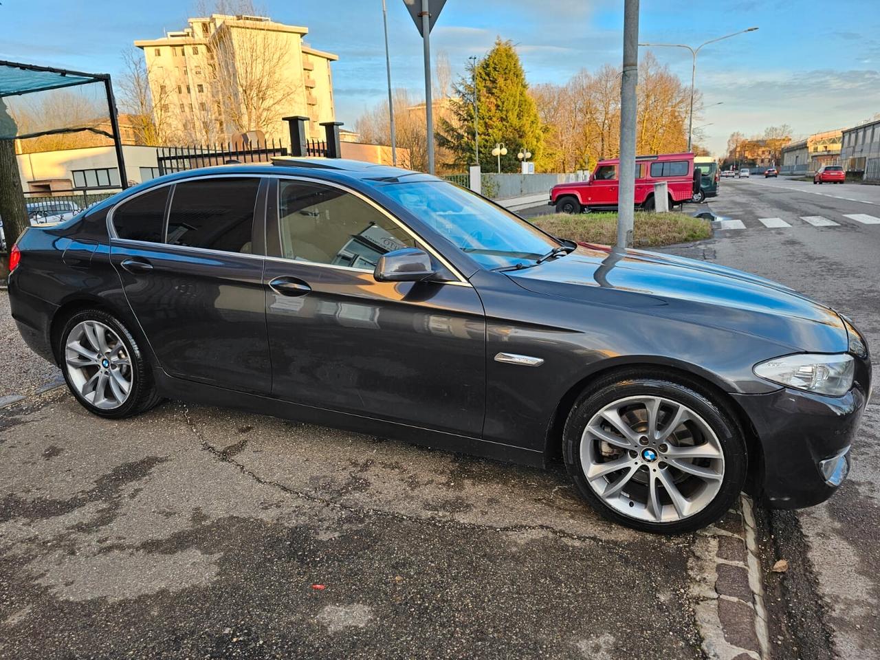 Bmw 520d 184cv Futura*Aut*Navi*Tetto*Pdc*19*Bi-Xeno*