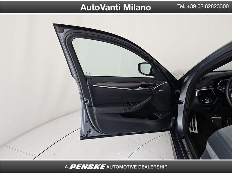 BMW Serie 5 530d Touring mhev 48V xdrive Msport auto