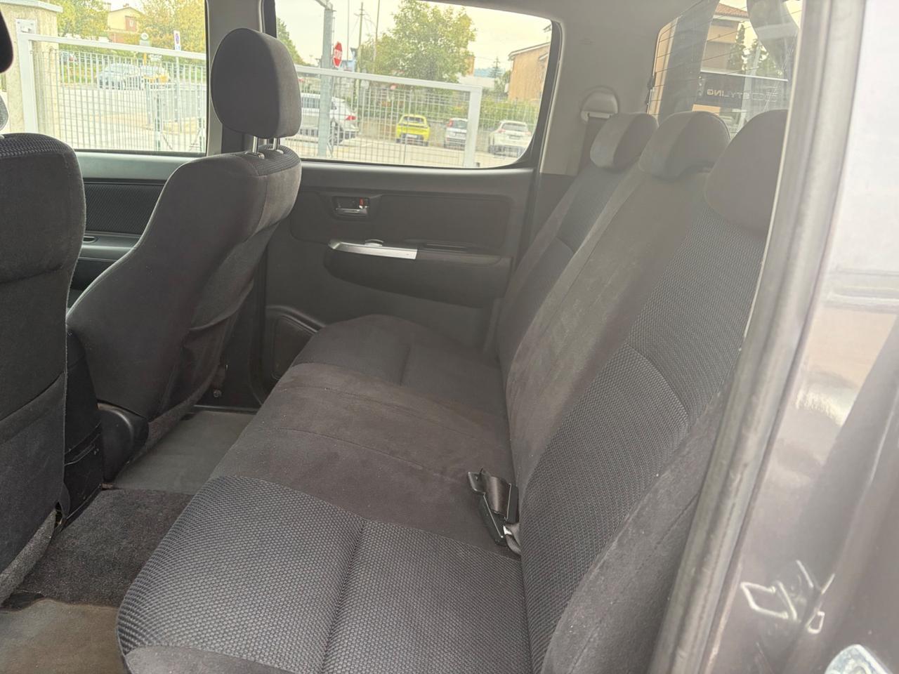Toyota Hilux 2.5 D-4D 4WD 4p. DC Activex