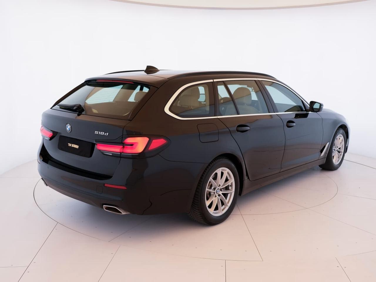BMW 518d Touring mhev 48V auto