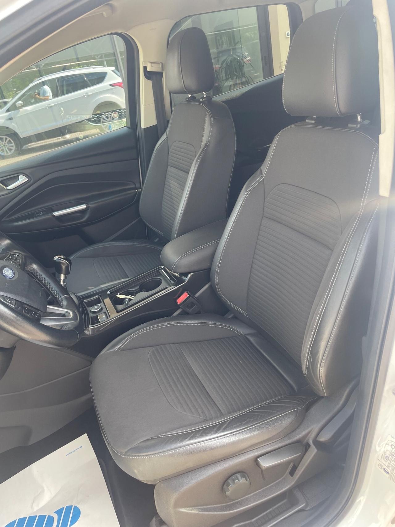 Ford Kuga 1.5 EcoBoost 120 CV S&S 2WD Titanium