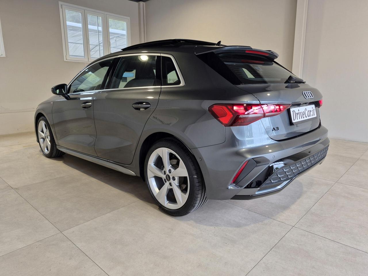 Audi A3 SPORTBACK TFSI MHEV S LINE EDITION S-TRONIC MATRIX SONOS TETTO CARPLAY 360° ACC AUTO UFFICALE AUDI 1 PROPRIETARIO