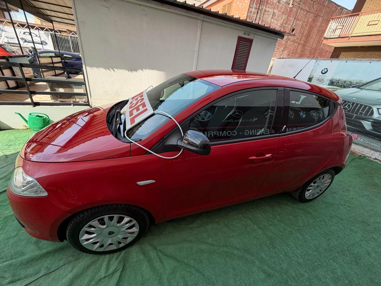 Lancia Ypsilon 2016 1.3 MJT 95 CV FULL LEGGI TUTTO!