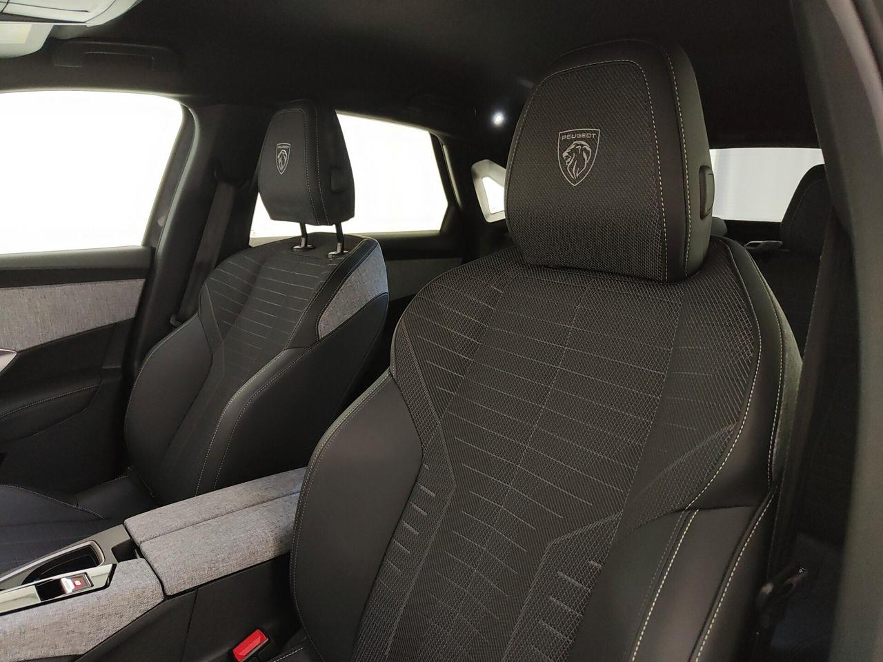 Peugeot 3008 Hybrid 136 e-DCS6 GT