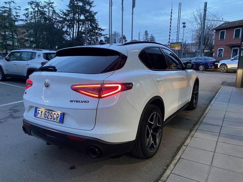 Alfa Romeo Stelvio 2.2 Turbodiesel 210 CV AT8 Q4 Executive Rif. Antonio