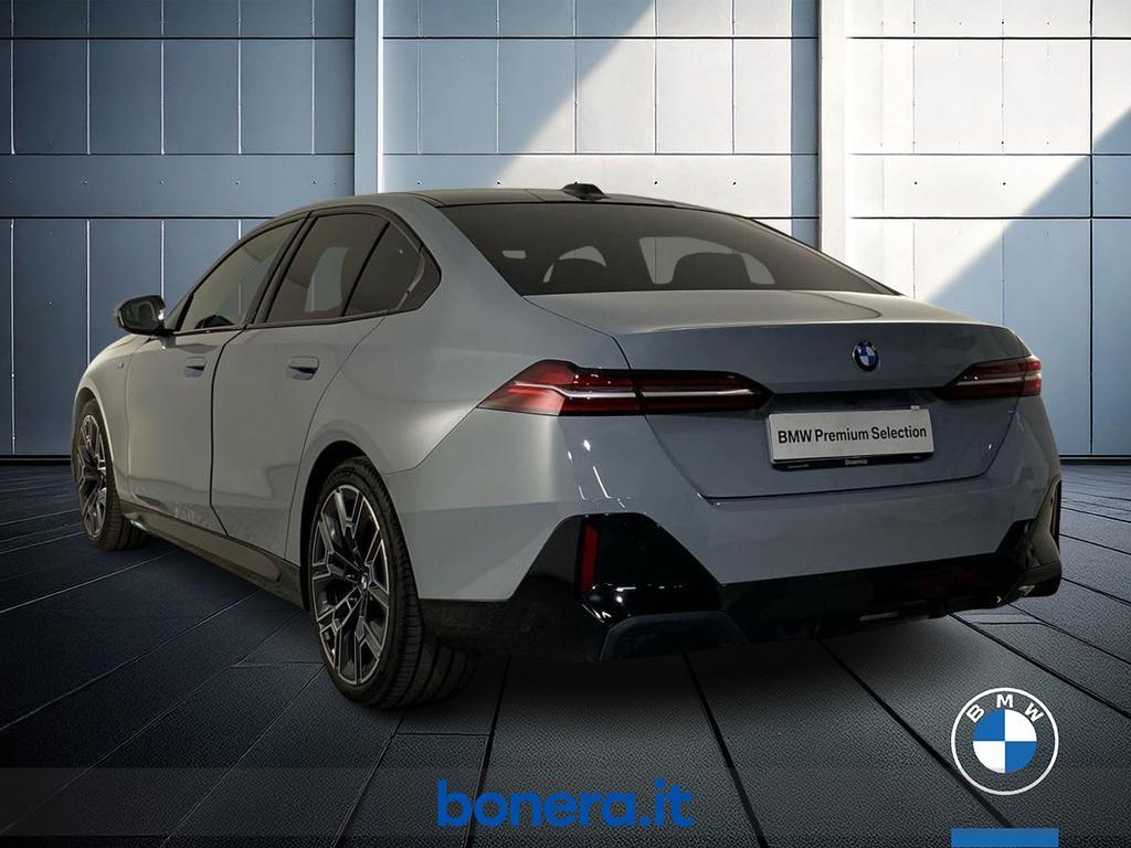 BMW Serie 5 Berlina 520 d 48V Msport xDrive Steptronic