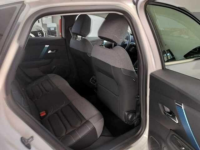 Citroen C4 motore elettrico 136 CV Shine