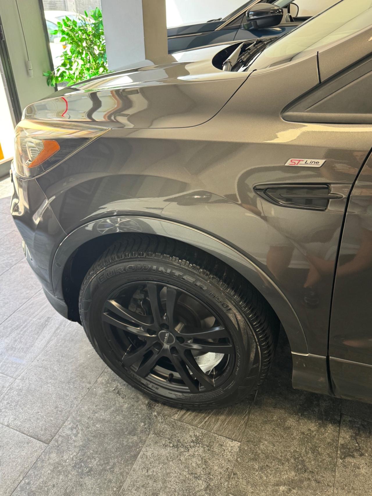 Ford Kuga 1.5 TDCI 120 CV ST-Line Tetto Apribile