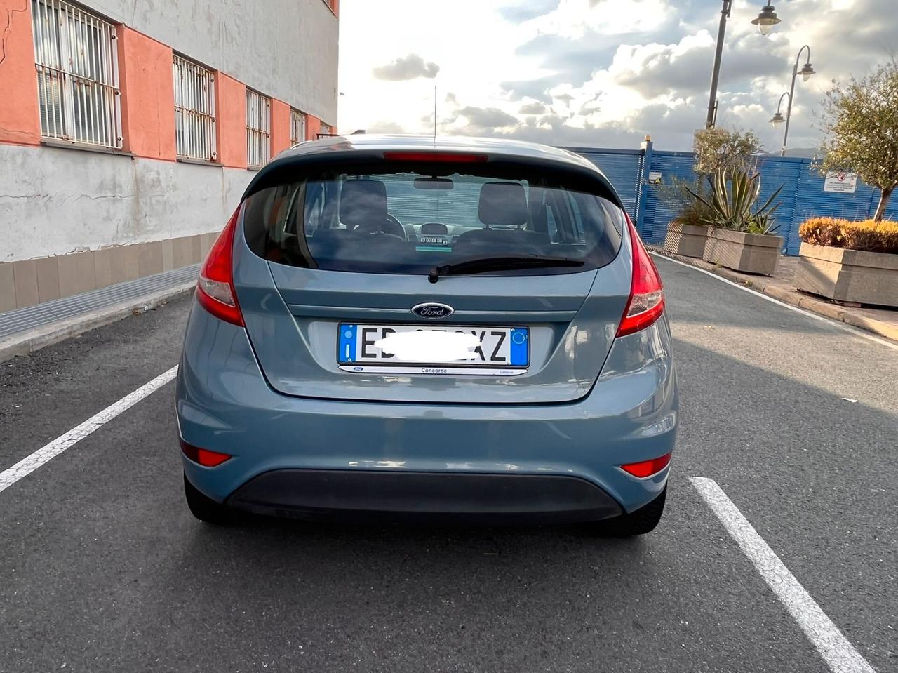 Ford Fiesta 1.4 5 porte Bz.- GPL Titanium