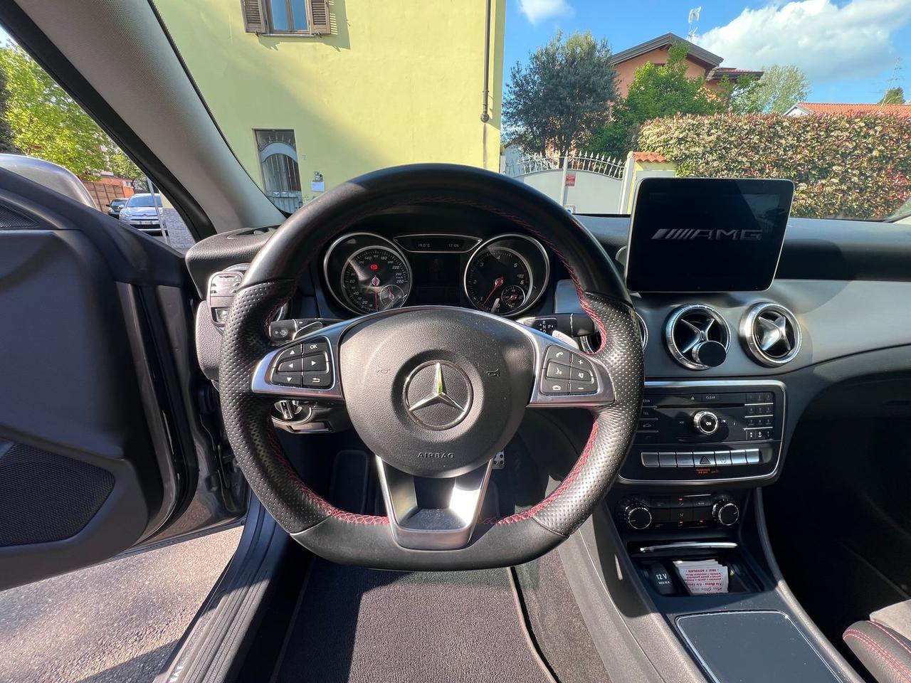 Mercedes-Benz CLA 220 Premium CLA 220 D #10563