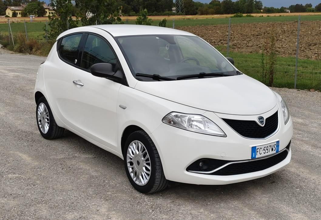 Lancia Ypsilon 1.2 69 CV 5 porte GPL Ecochic Gold