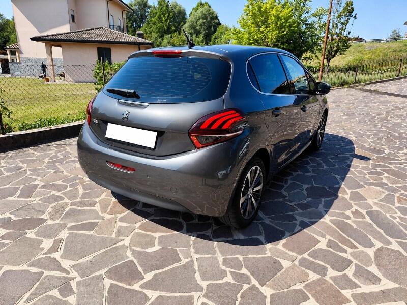 PEUGEOT 208 1° serie PureTech 82 5 porte Allure