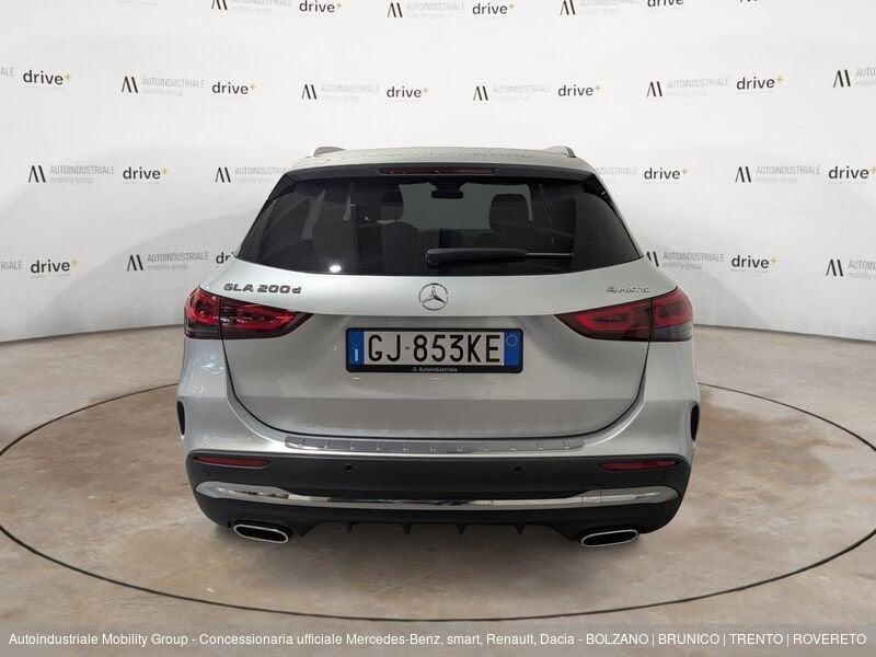 Mercedes-Benz GLA 200 D 4MATIC PREMIUM AUTOMATIC