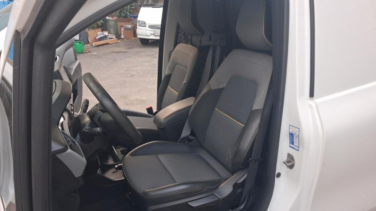 Renault Kangoo 1.3 TCe 100CV Van Open Sesame