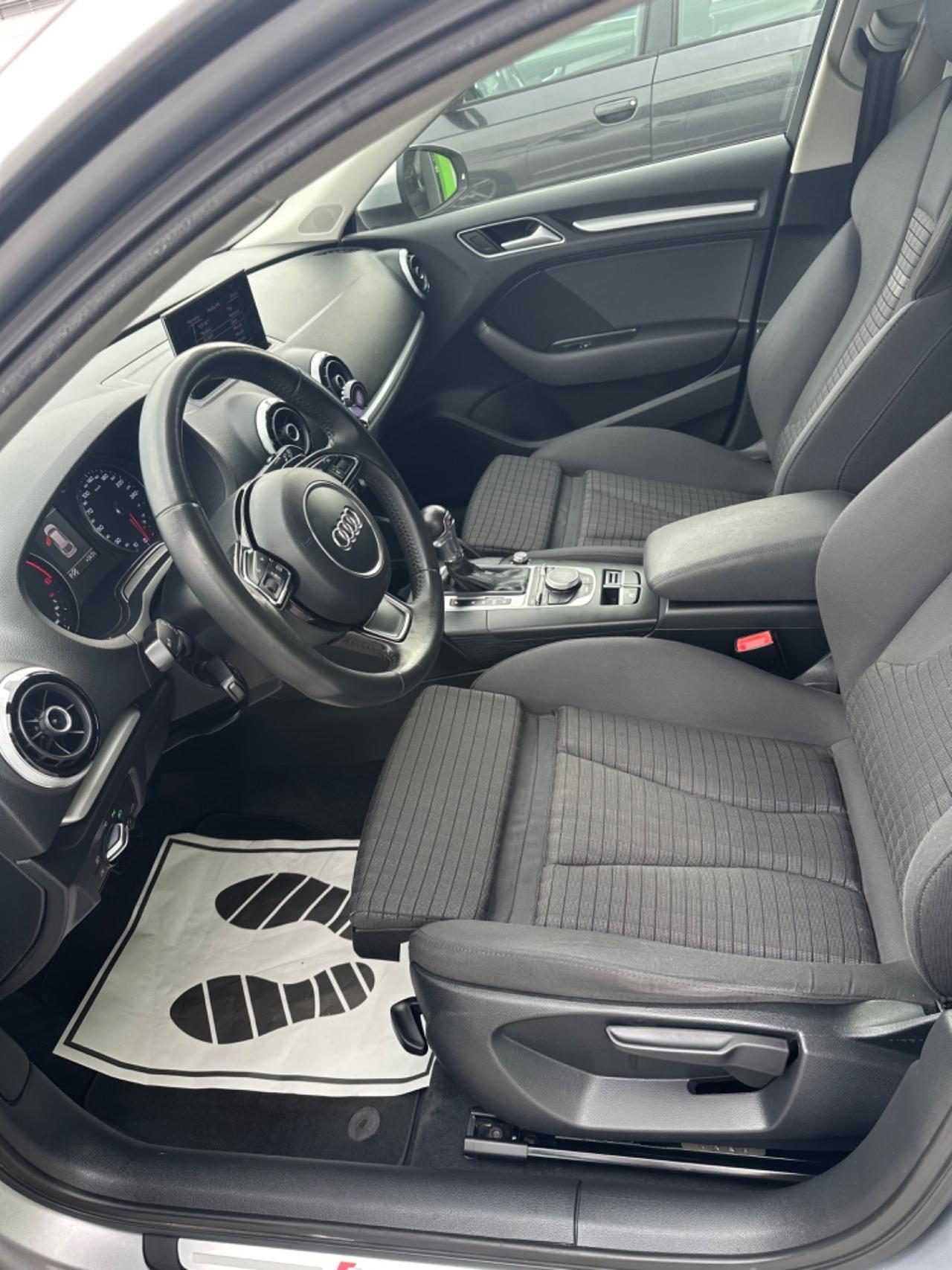 Audi A3 sportback 1.6 TDI S line EURO 6