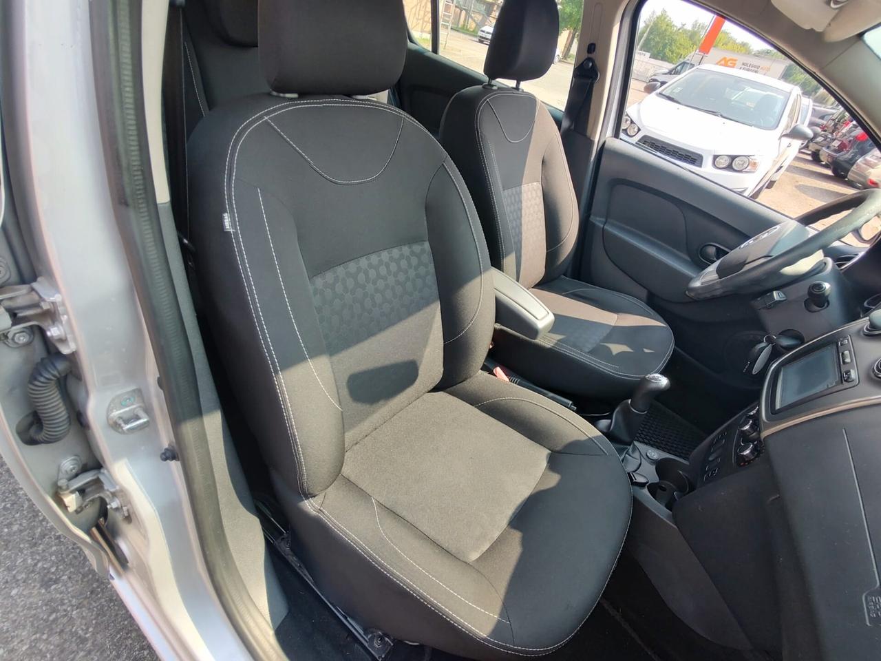 Dacia Sandero 1.2 GPL 75CV Lauréate, BENZINA\GPL, OK NEOPATENTATI, GARANZIA L.12 MESI