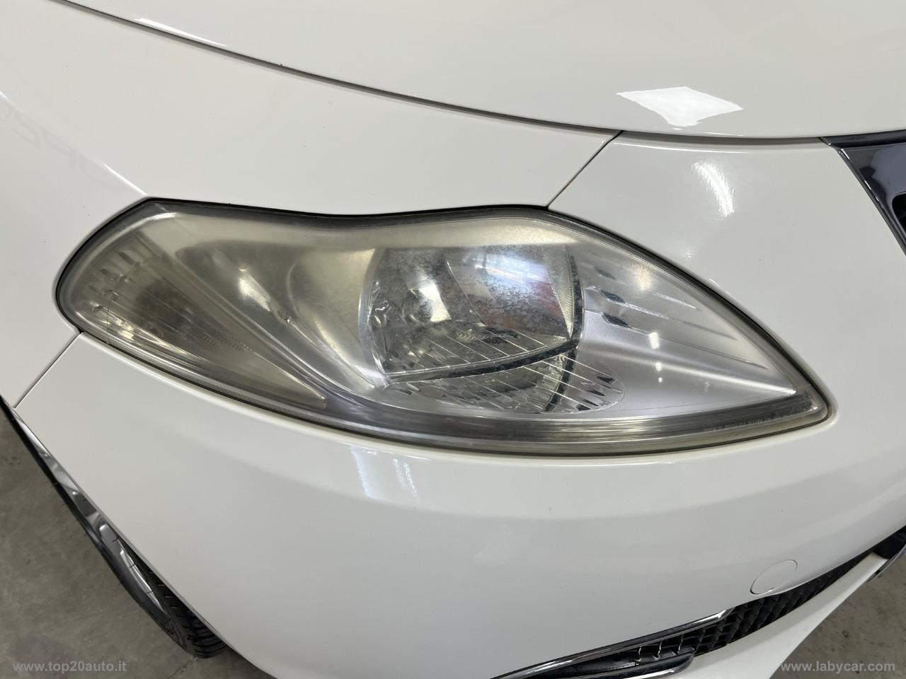 LANCIA Ypsilon 1.2 69 CV 5p. Silver