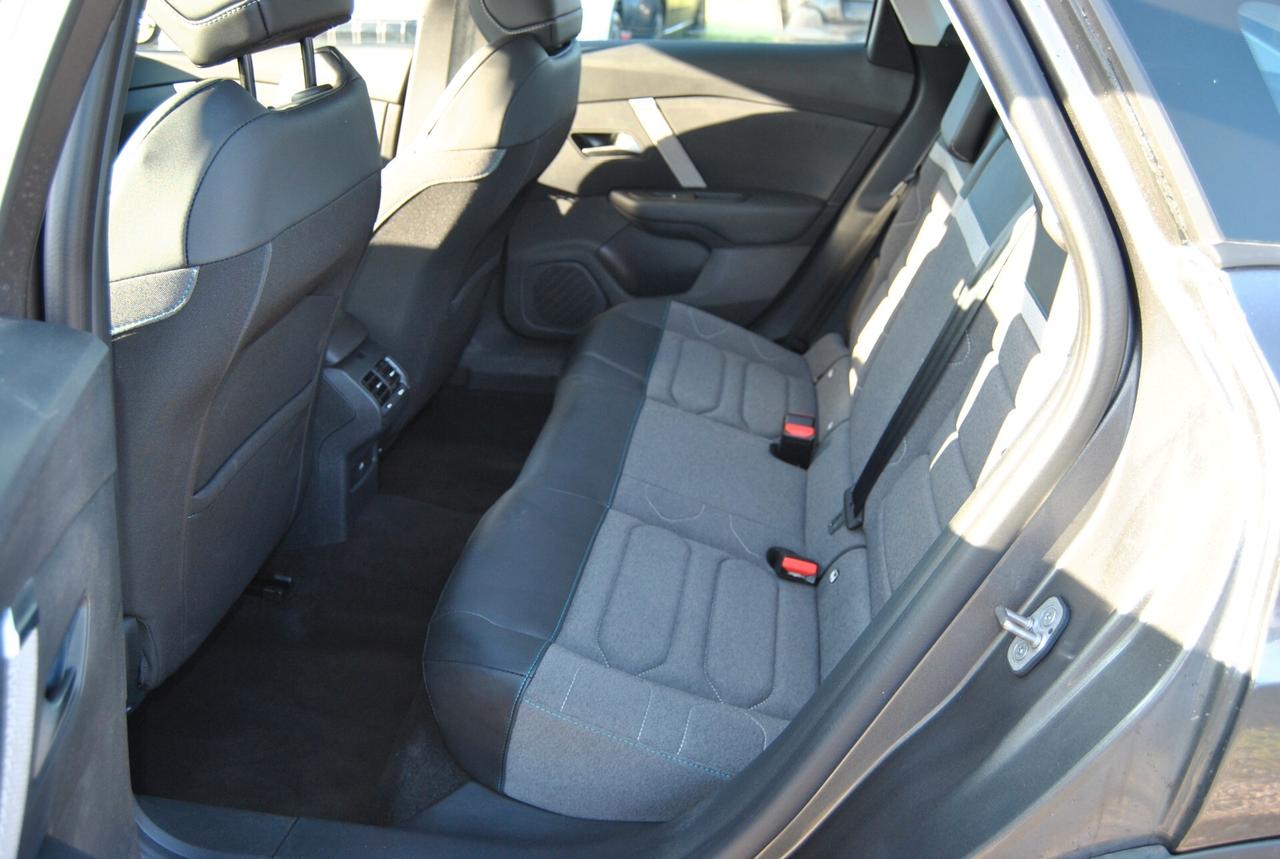 Citroen C4 PureTech 130 S&S EAT8 Plus