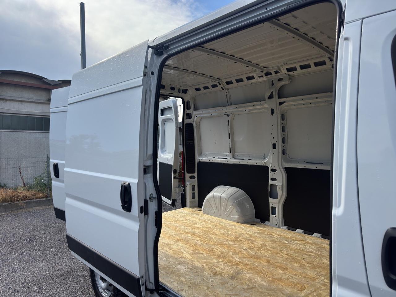 Peugeot Boxer 2.2 BHDi 140C-CRUISE(PM-TM-L2H2)SENSORI-TELECAMERA